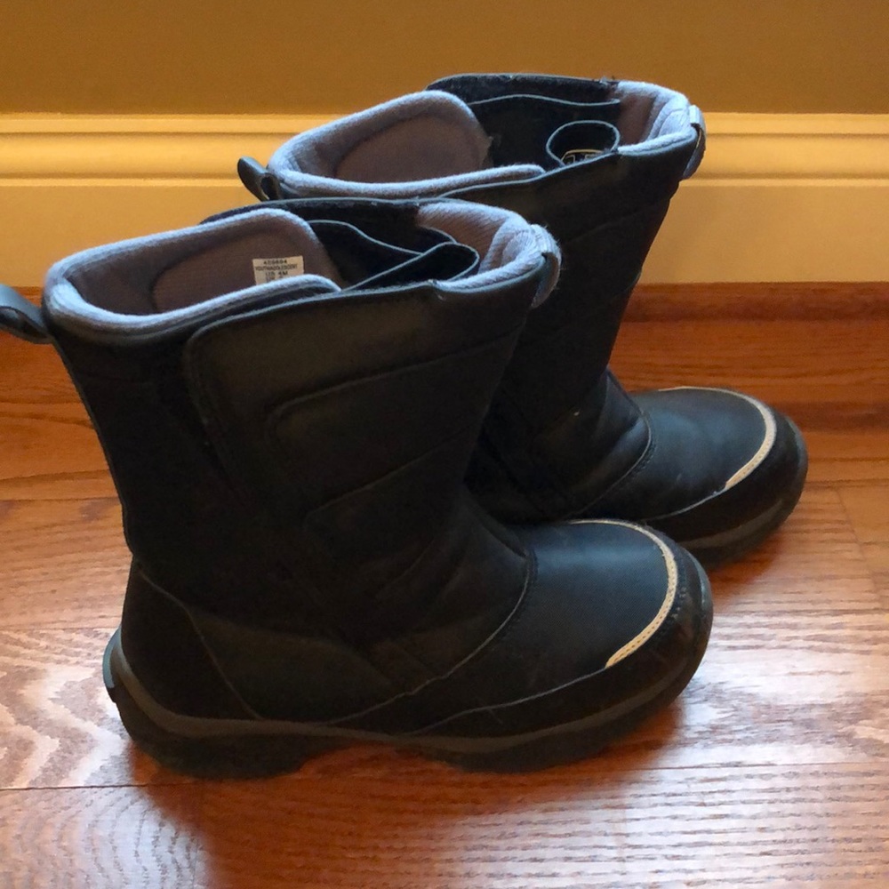 Boys Lands End winter boots
